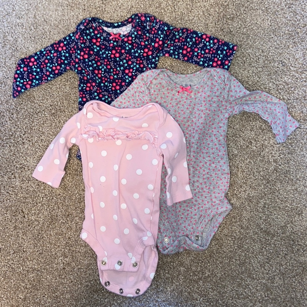 Bundle of (3) long sleeve NB Carters baby girls onesie
